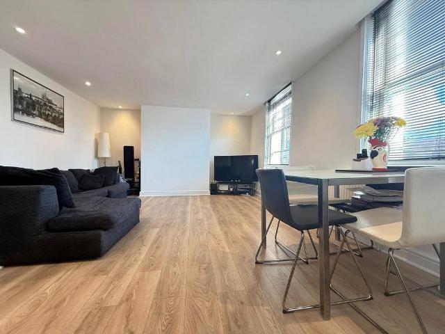 Flat for sale in Epping, Essex