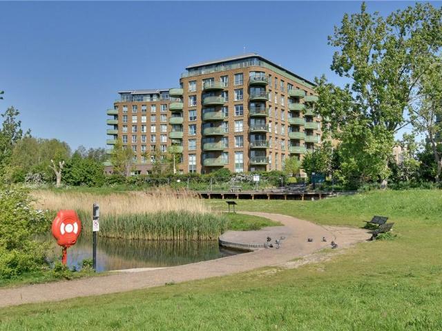 Flat for sale in Horn Park, Greater London