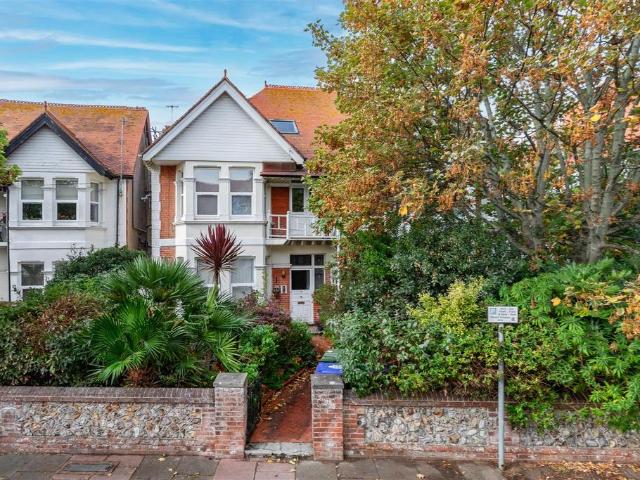 Flat for sale in Broadwater, Worthing