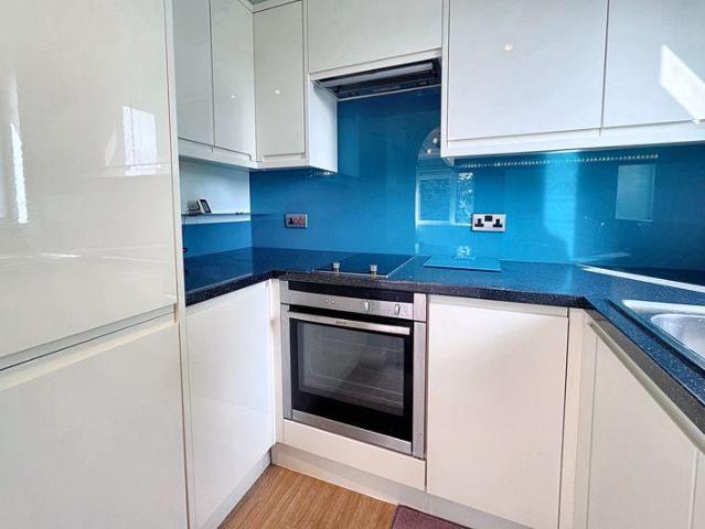 Flat for sale in Fishersgate, West Sussex