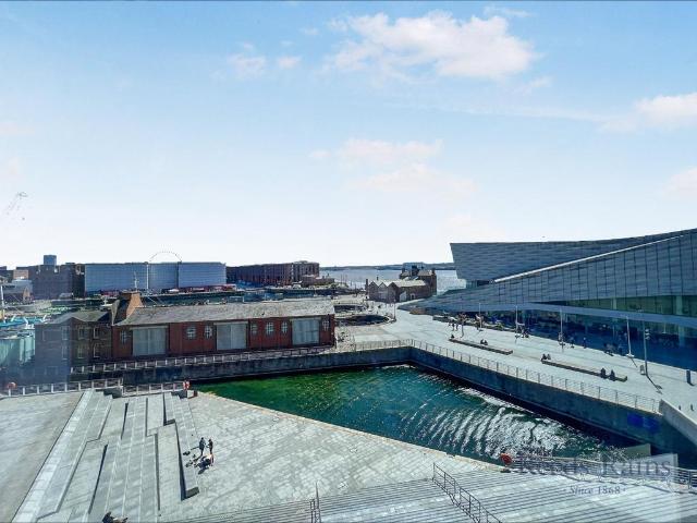 Flat for sale in Cavern Quarter, Calderstones