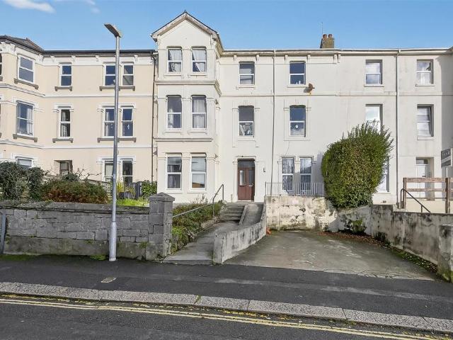 Flat for sale in Mount Wise