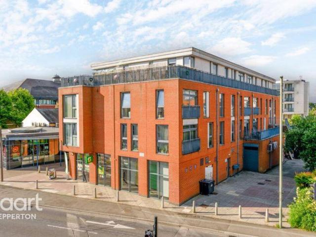 Flat for sale in Row Town, Surrey