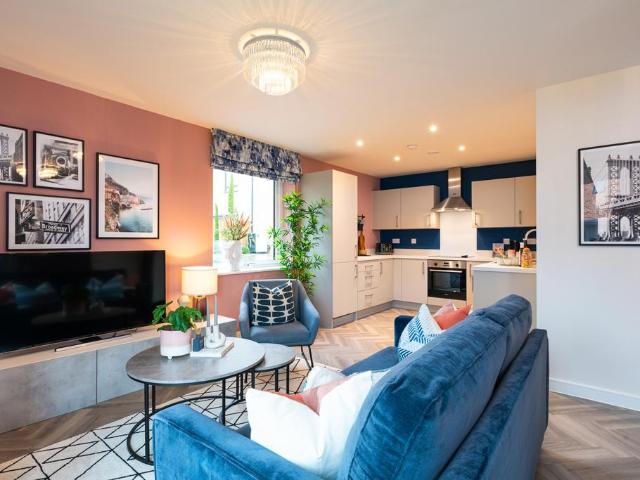 Flat for sale in Feckenham, City Of Bristol