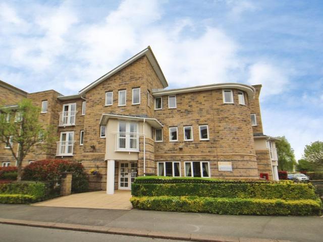 Flat for sale in Little Padfield, Charlesworth