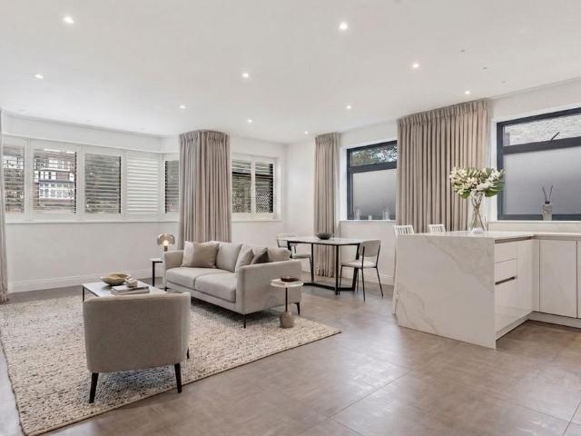 Flat for sale in Golders Green, Isle Of Man