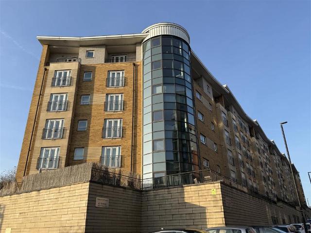 Flat for sale in Ordsall, Salford