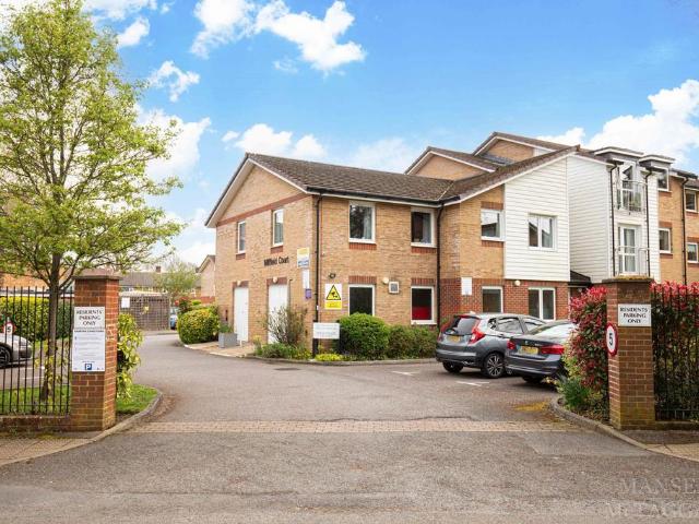 Flat for sale in Glynde, West Sussex