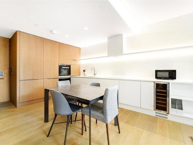 Flat for sale in East Marylebone, Mayfair