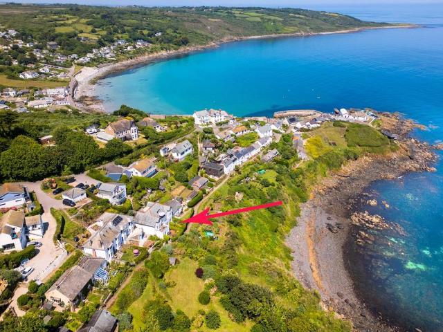 Flat for sale in Coverack, Cornwall