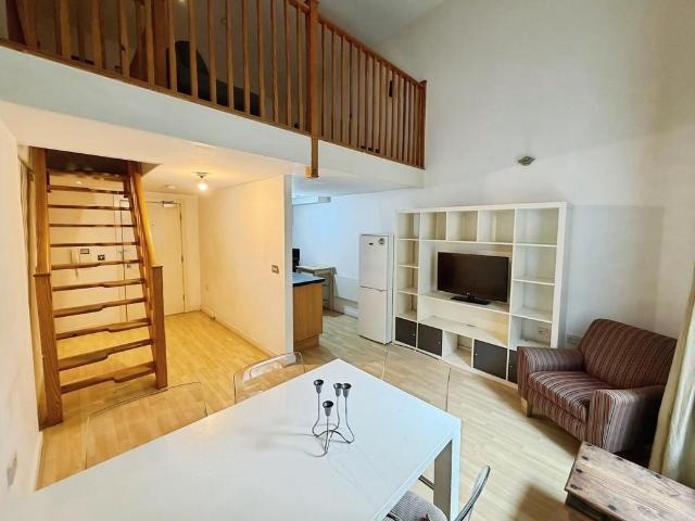 Flat for sale in Holbeck, West Yorkshire