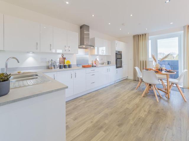 Flat for sale in Hatfield, Fretherne