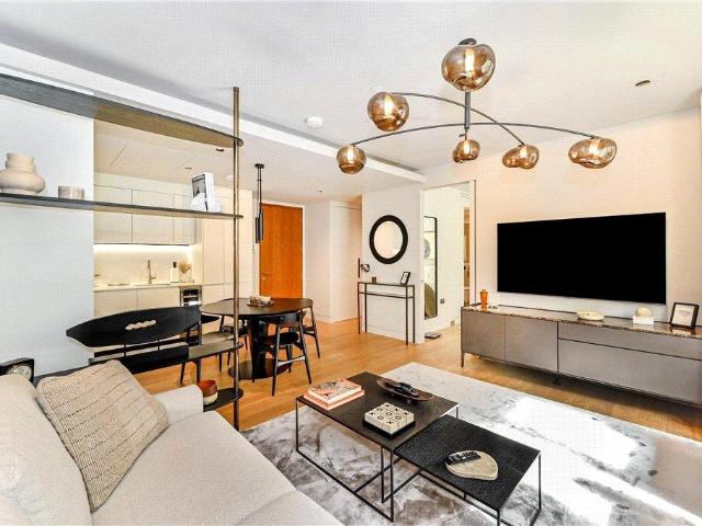Flat for sale in East Marylebone, Marylebone