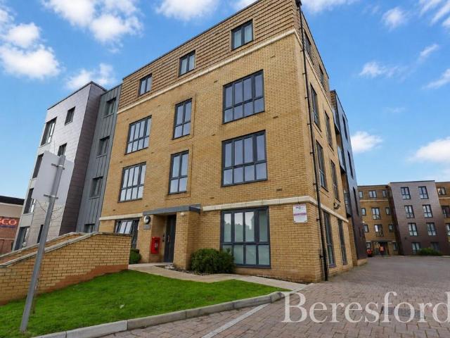 Flat for sale in Moulsham, Chelmsford