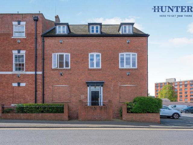 Flat for sale in Lichfield, Boley Park