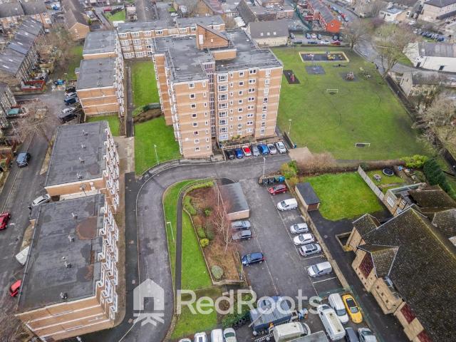 Flat for sale in Elland, West Yorkshire