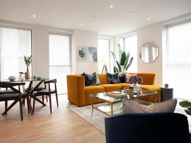 Flat for sale in Richmond Hill, West Yorkshire