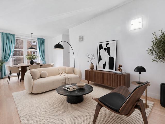 Flat for sale in Greater London
