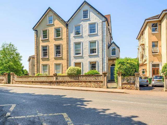 Flat for sale in Feckenham, City Of Bristol