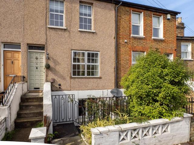 Flat for sale in Greater London