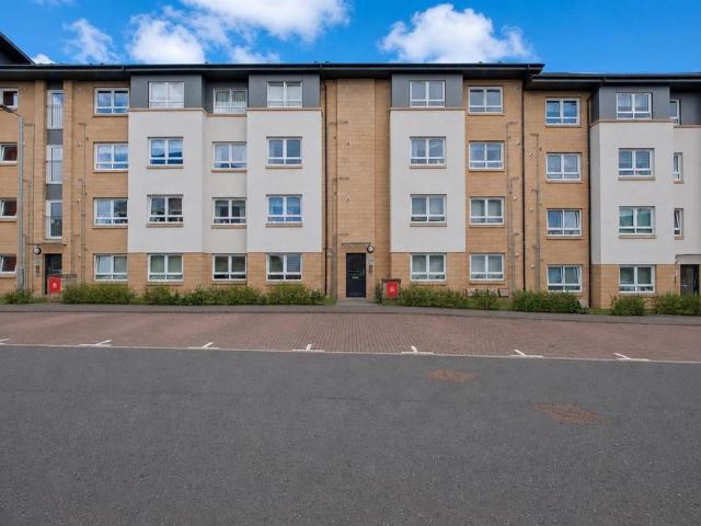 Flat for sale in Braedale, Motherwell
