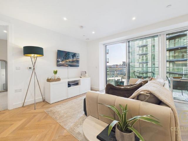 Flat for sale in Greater London