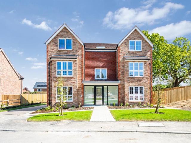 Flat for sale in Iford, East Sussex