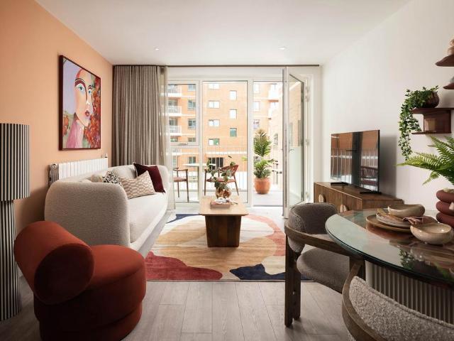 Flat for sale in Glyndon, Plumstead