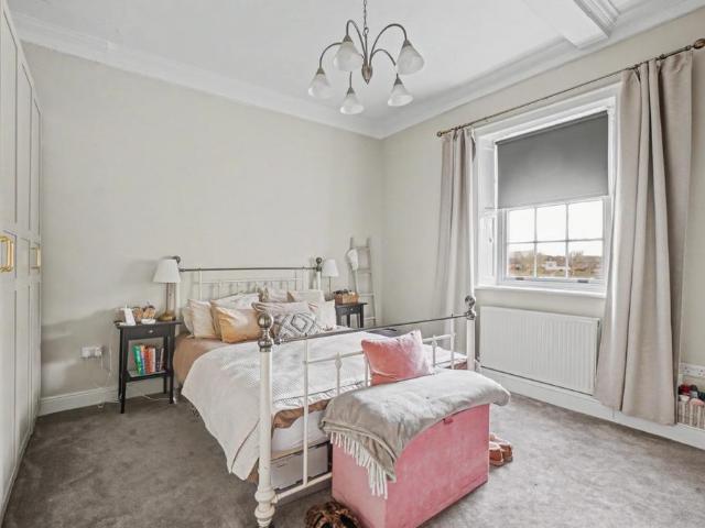 Flat for sale in Oad Street, Kent