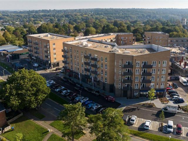 Flat for sale in Hatfield, Fretherne