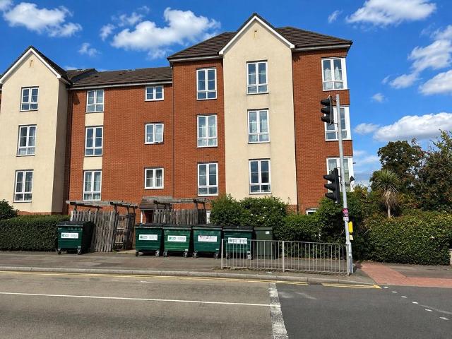 Flat for sale in Stechford, West Midlands