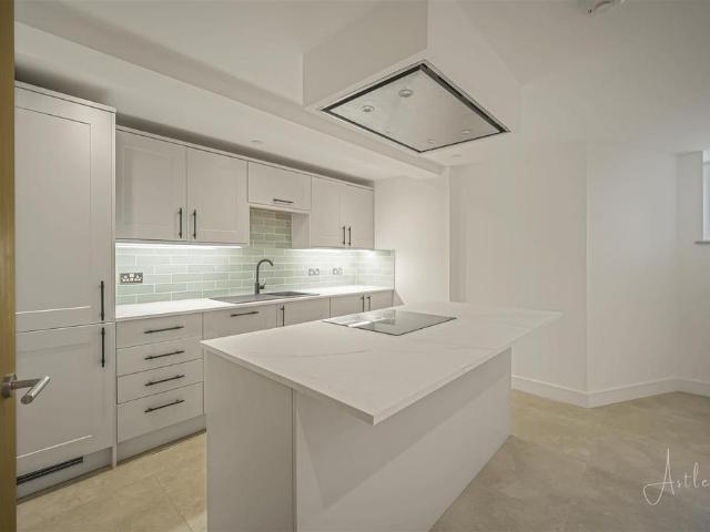 Flat for sale in Mumbles ,the, Wales