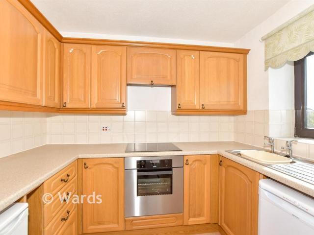 Flat for sale in Folkestone