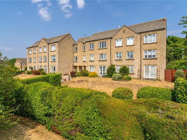 Flat for sale in Crookhill, Worcestershire