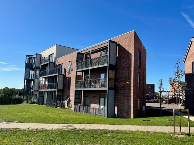 Flat for sale in Harlow, Essex