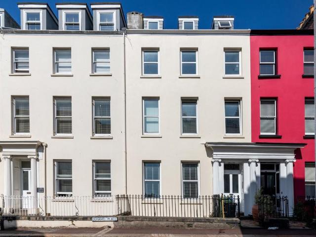 Flat for sale in St Helier, Greater London