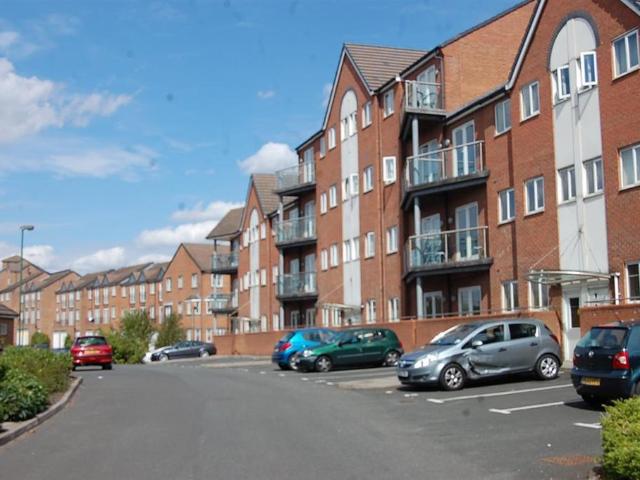 Flat for sale in West Midlands