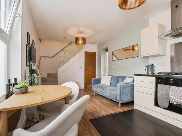 Flat for sale in Eastleigh, Helford