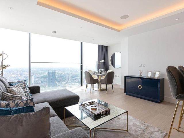 Flat for sale in Finsbury, Greater London