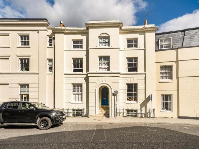 Flat for sale in Bedford Place, Southampton