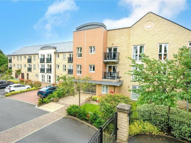 Flat for sale in Moortown, West Yorkshire