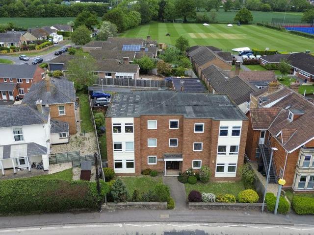 Flat for sale in Rowbarton, Staplegrove