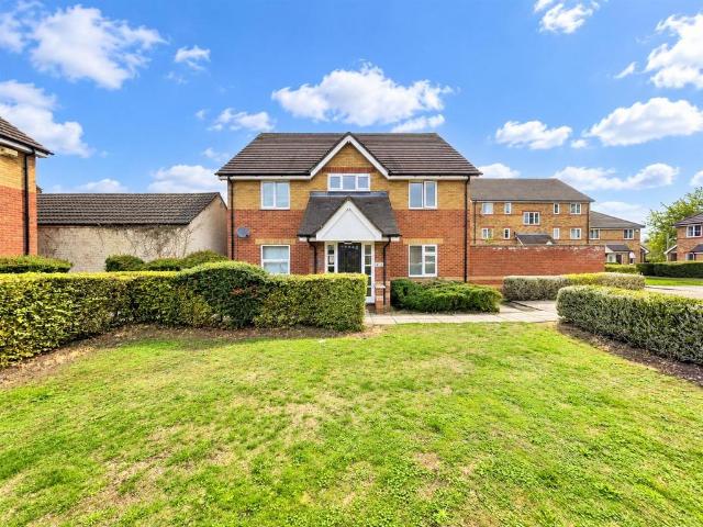 Flat for sale in Eastgate, Peterborough