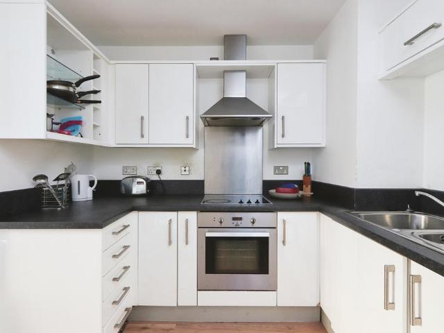 Flat for sale in Little Sheffield, Sheffield