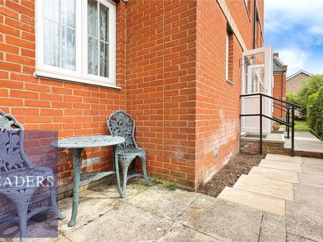 Flat for sale in Broton Industrial Estate, Braintree