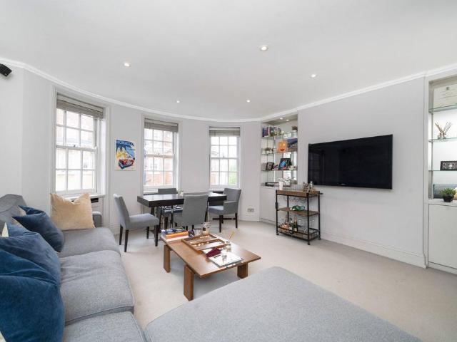 Flat for sale in Chelsea, Greater London