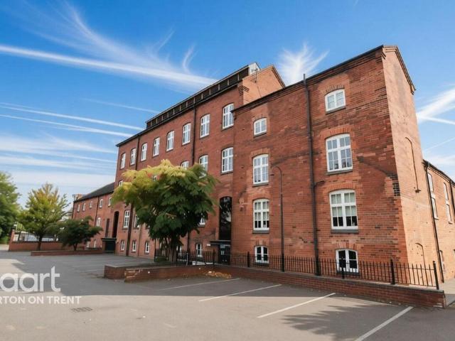 Flat for sale in Burton upon Trent, East Staffordshire