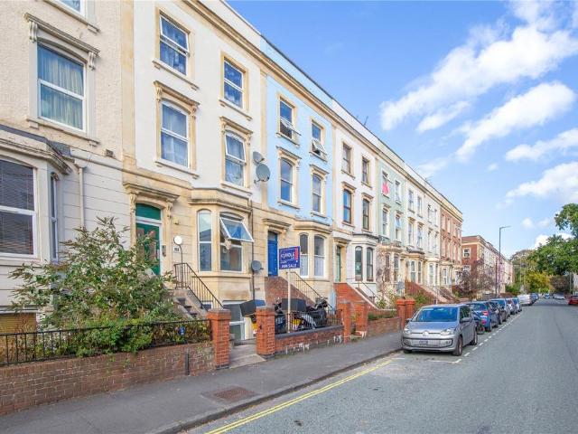 Flat for sale in Stokes Croft, Bristol