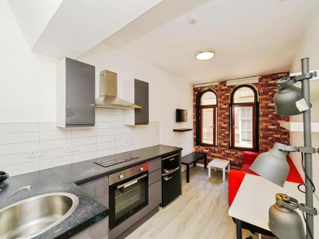 Flat for sale in City Centre, Calderstones