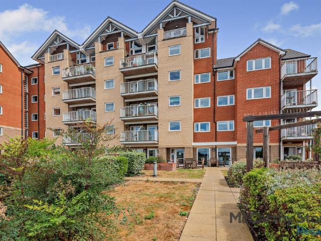 Flat for sale in Bitterne Park, City Of Southampton
